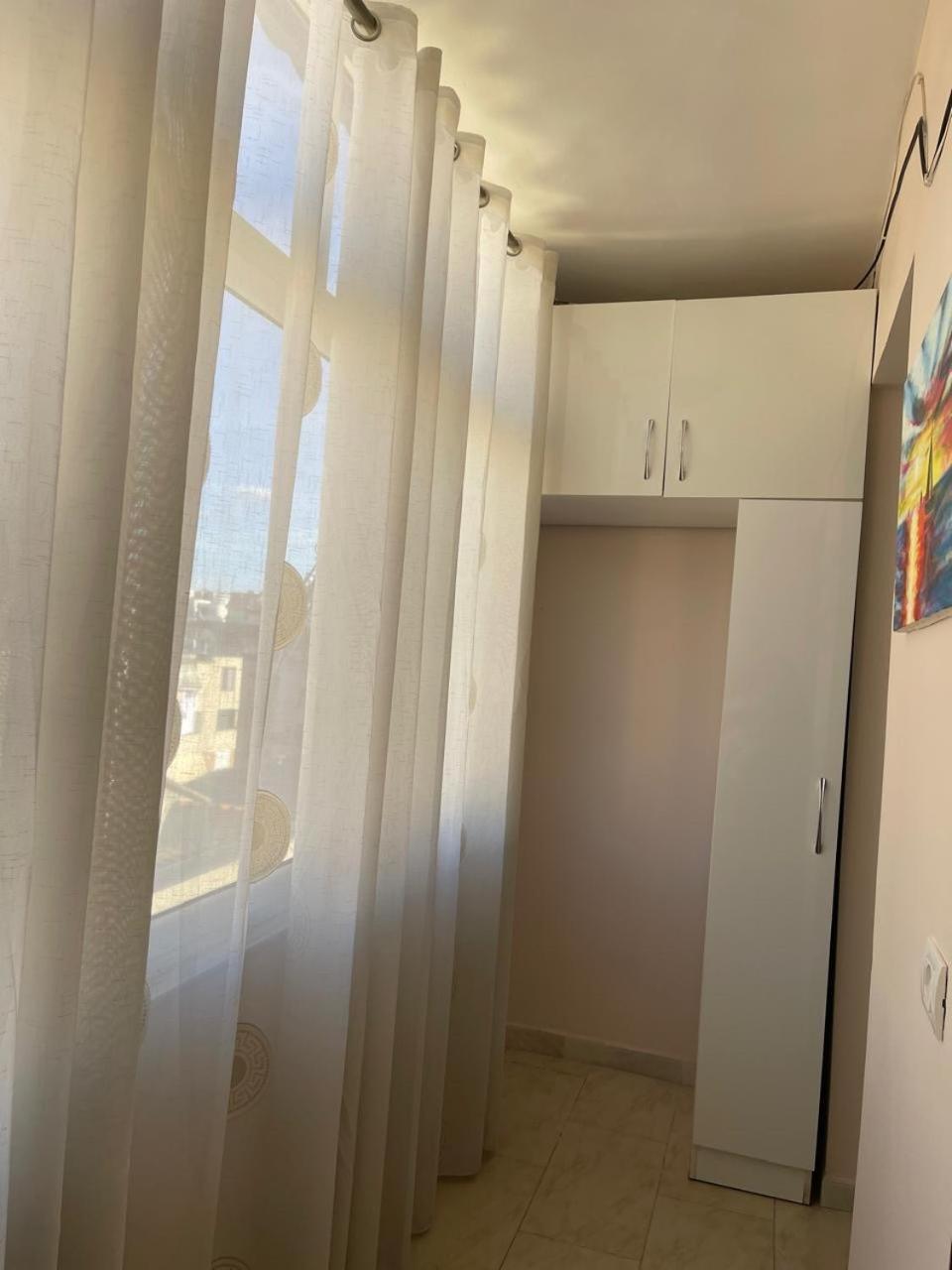 Toptani Center Apartment Tirana Bagian luar foto