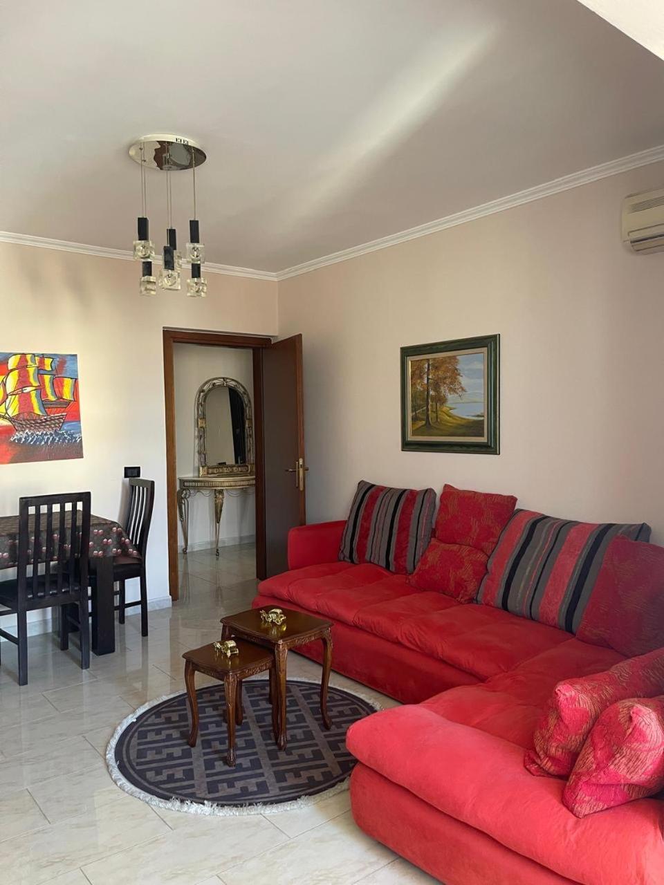 Toptani Center Apartment Tirana Bagian luar foto