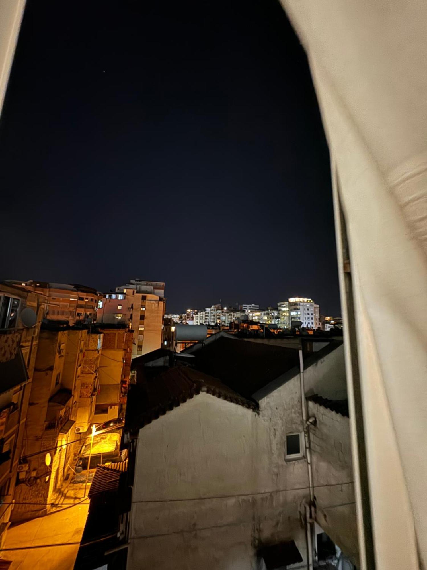 Toptani Center Apartment Tirana Bagian luar foto
